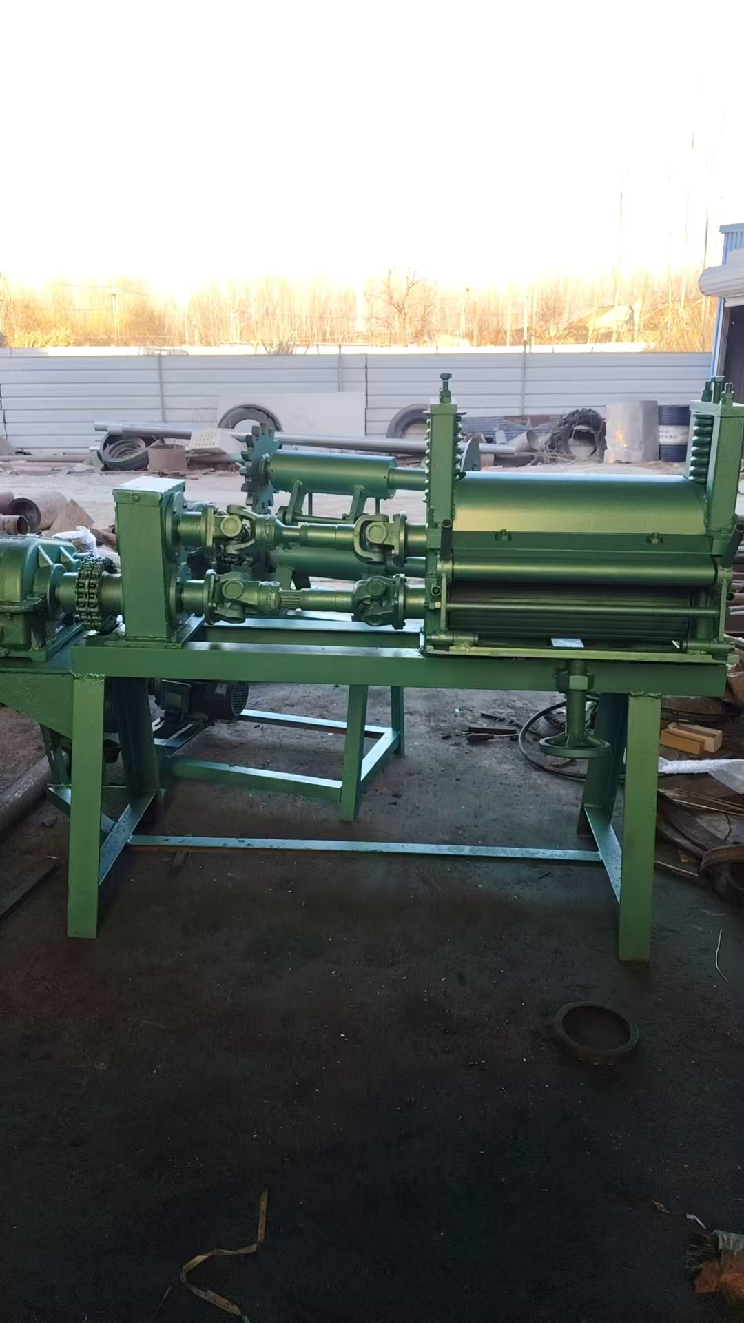 Co sprawia, że ​​ostrza do łamaczy gumy dostarczane bezpośrednio z fabryki firmy Xinzhe Tools są preferowane przez globalne firmy zajmujące się recyklingiem gumy?